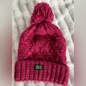 Women’s Burgundy Insulated Polar Extreme Thermal Cable Knit Beanie